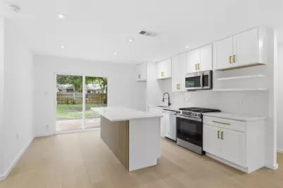 4400 Dovehill Drive, Austin, TX 78744 - Photo 9