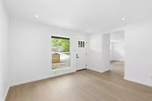 4400 Dovehill Dr, Austin, TX 78744 - Photo 15