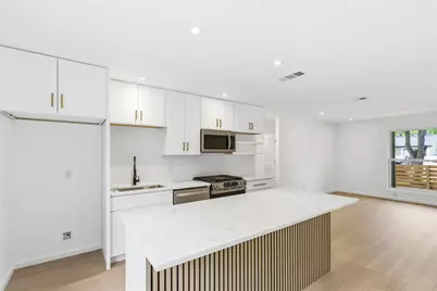 4400 Dovehill Drive, Austin, TX 78744 - Photo 7