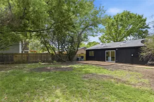 4400 Dovehill Dr, Austin, TX 78744 - Photo 35