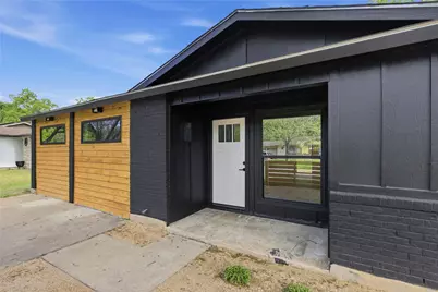 4400 Dovehill Drive, Austin, TX 78744 - Photo 31