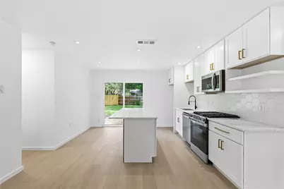 4400 Dovehill Drive, Austin, TX 78744 - Photo 11