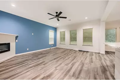 11715 Creek View Lane, Conroe, TX 77385 - Photo 9