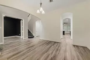 11715 Creek View Ln, Conroe, TX 77385 - Photo 7