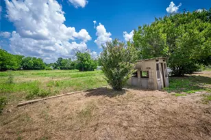 325 County Rd 100, San Saba, TX 76877 - Photo 37