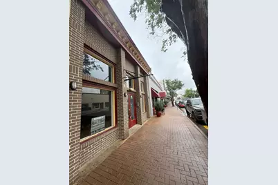 820 S Austin Avenue, Georgetown, TX 78626 - Photo 1