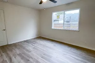 2401 Bucks Run, Austin, TX 78744 - Photo 33