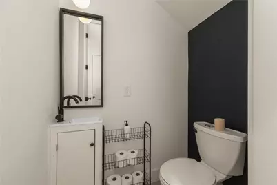 1129 Henninger Street #B, Austin, TX 78702 - Photo 11