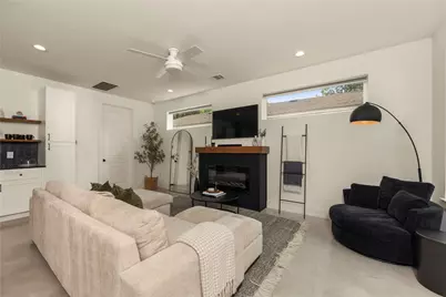 1129 Henninger Street #B, Austin, TX 78702 - Photo 7