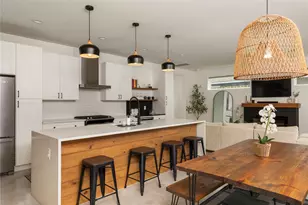 1129 Henninger St, Austin, TX 78702 - Photo 5