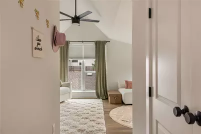 1129 Henninger Street #B, Austin, TX 78702 - Photo 17