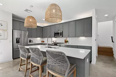 1600 Singleton Avenue, Austin, TX 78702 - Photo 7