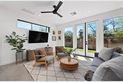 1600 Singleton Avenue, Austin, TX 78702 - Photo 3