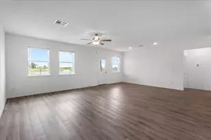 500 Stinchcomb Rd, Hutto, TX 78634 - Photo 11