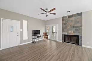 3011 Fruth St, Austin, TX 78705 - Photo 3