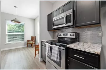 3011 Fruth Street #203, Austin, TX 78705 - Photo 11