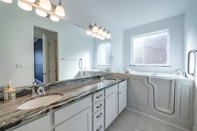 19614 Summit Glory Trail, Spicewood, TX 78669 - Photo 17