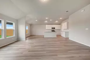 19912 Schatz Wy, Manor, TX 78653 - Photo 5