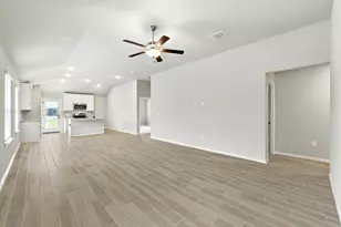 149 Hackberry Ln, Bastrop, TX 78602 - Photo 7