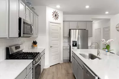 18005 Umberto Drive, Pflugerville, TX 78660 - Photo 9