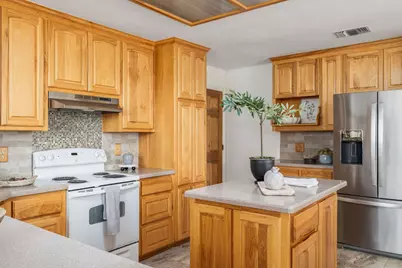 800 County Road 458 Road, Coupland, TX 78615 - Photo 11