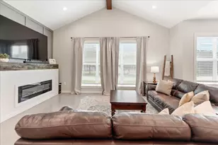 1 Agarita Cir, Wimberley, TX 78676 - Photo 7