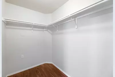 9505 Woodvale Drive, Austin, TX 78729 - Photo 15