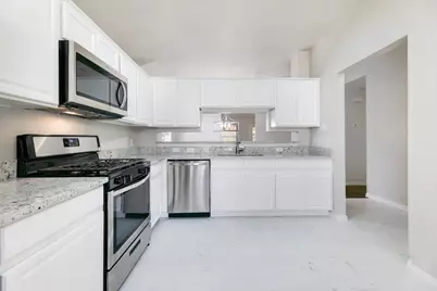 9505 Woodvale Drive, Austin, TX 78729 - Photo 9