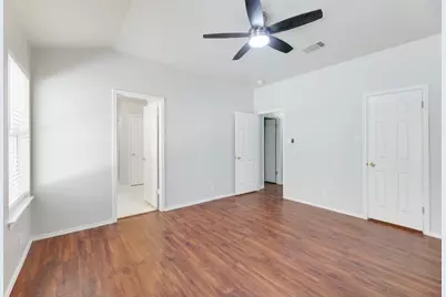 9505 Woodvale Drive, Austin, TX 78729 - Photo 13