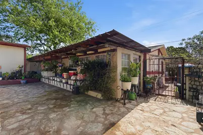 2900 Webberville Road, Austin, TX 78702 - Photo 17