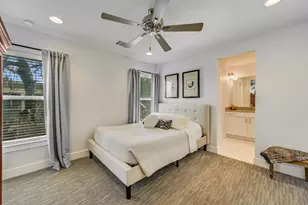 2100 E 10th St, Austin, TX 78702 - Photo 23