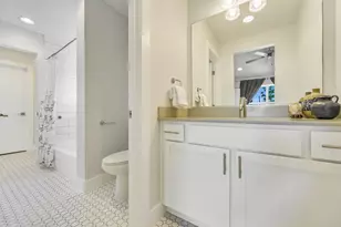 2100 E 10th St, Austin, TX 78702 - Photo 25