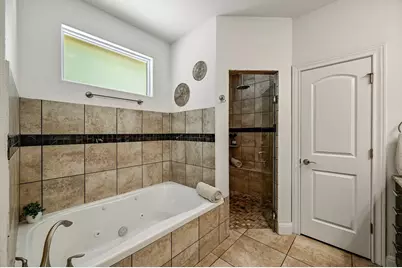 9402 Springwood Drive, Austin, TX 78750 - Photo 15