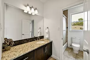 9402 Springwood Dr, Austin, TX 78750 - Photo 21
