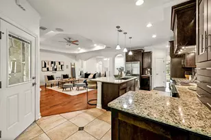 9402 Springwood Dr, Austin, TX 78750 - Photo 7