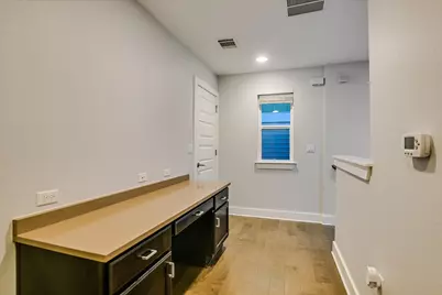 2001 Tramson Drive, Austin, TX 78741 - Photo 23