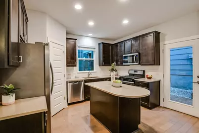 2001 Tramson Drive, Austin, TX 78741 - Photo 21