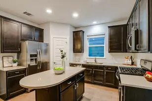 2001 Tramson Dr, Austin, TX 78741 - Photo 3