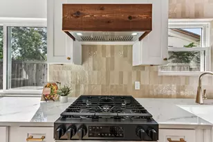 1111 Spearson Ln, Austin, TX 78745 - Photo 11