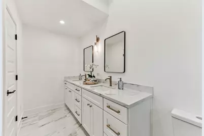 1111 Spearson Lane, Austin, TX 78745 - Photo 15