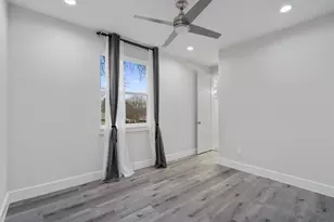 3919 E 16th St, Austin, TX 78721 - Photo 17