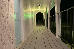 2609 E Cesar Chavez St, Austin, TX 78702 - Photo 3