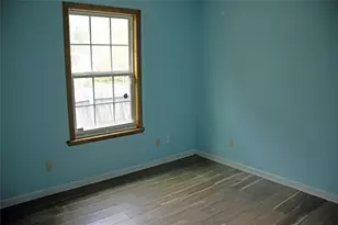 633 S Commerce St, Lockhart, TX 78644 - Photo 13