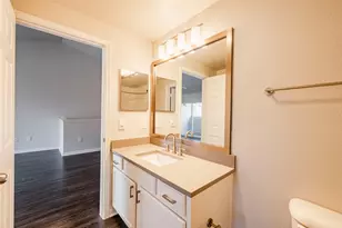 12215 Hunters Chase Dr, Austin, TX 78729 - Photo 23