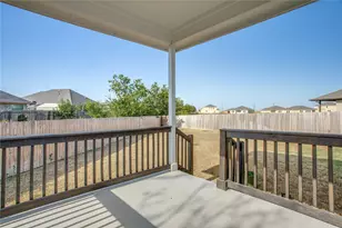 355 Silver Glen Dr, Kyle, TX 78640 - Photo 23