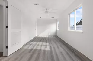 4806 Carsonhill Dr, Austin, TX 78723 - Photo 17