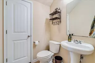 809 Hometown Pkwy, Kyle, TX 78640 - Photo 17