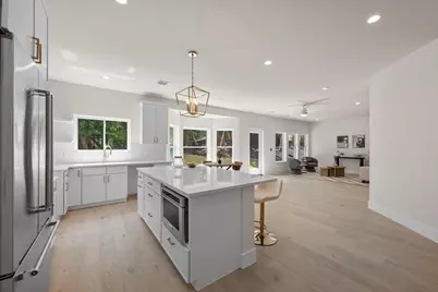 13 Autumn Oaks Drive #A, Lakeway, TX 78738 - Photo 11