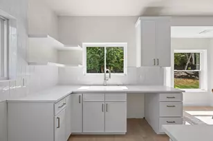 13 Autumn Oaks Dr, Lakeway, TX 78738 - Photo 13