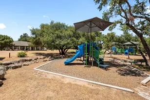 13 Autumn Oaks Dr, Lakeway, TX 78738 - Photo 37